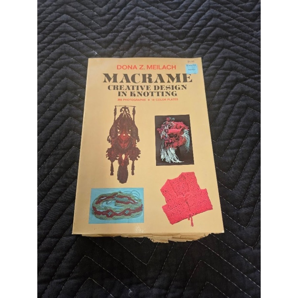 Macrame Creative Design in Knotting Dona Z Meilach & Macrame Hangers Book Set